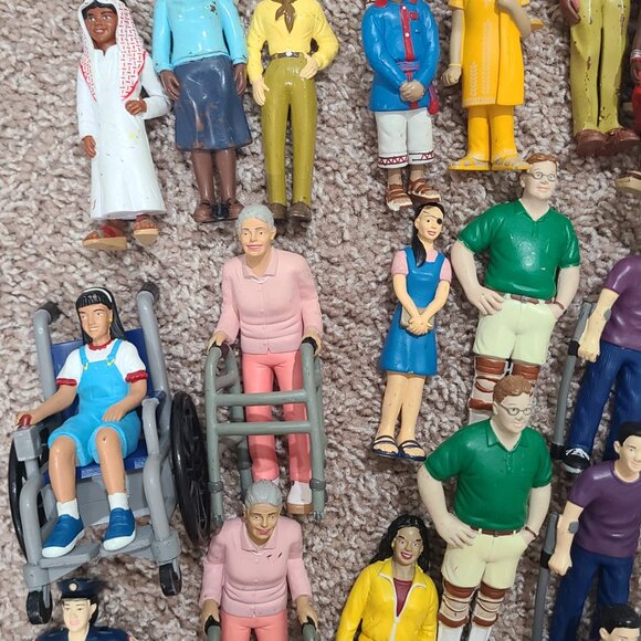 Lakeshore Community Block Play People, People with Differing Abilities, & More! - Picture 3 of 7